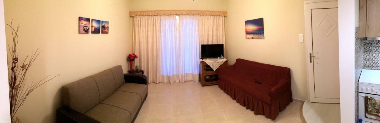 Pachi Seaside Apartment Екстериор снимка